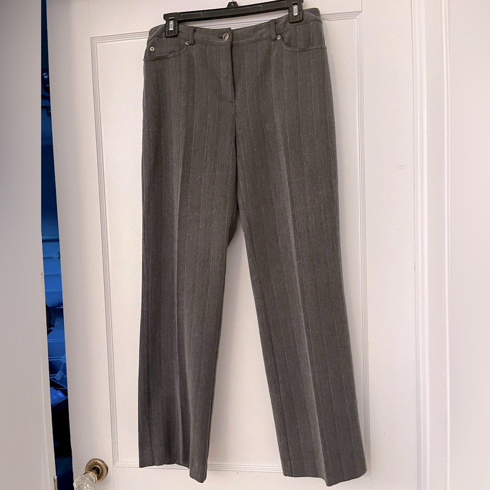 Raphaella size 8 petite pants.
